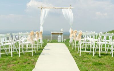 Best Outdoor Wedding Party Photography Ideas for 2025