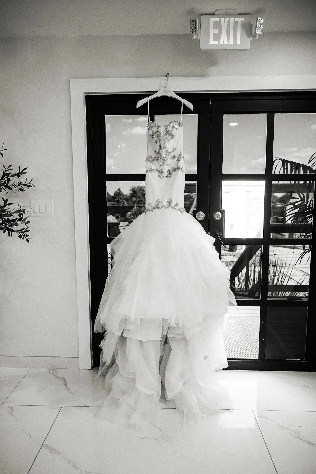 Wedding day details from Adrian and Nancy’s celebration